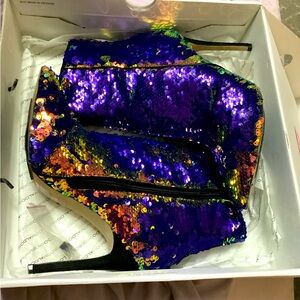 Beautiful Aldo Sequin Boots size 8.5